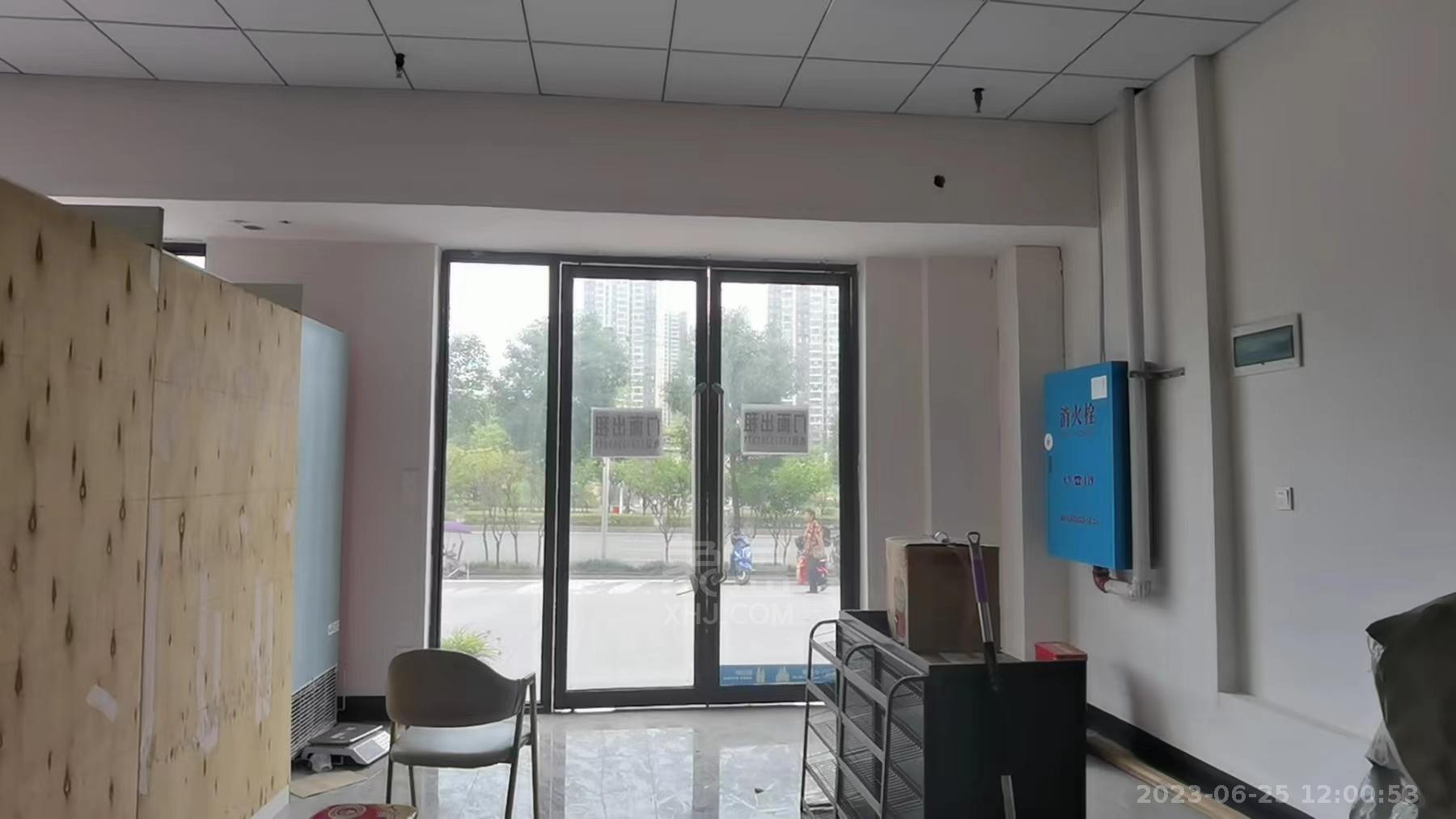 城发翰林府   40.0㎡      2500.0元/月室内图