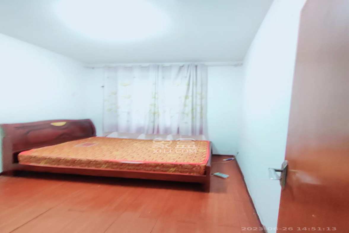 蟠龙欣苑 3室2厅2卫 1900.0元/月 蟠龙欣苑 3室2厅2卫 1900.0元/月室内图