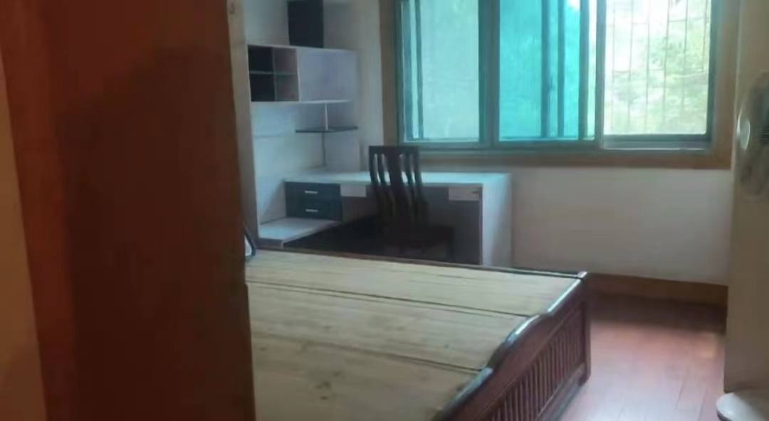 育财农贸市场(民营市场) 3室2厅2卫 36.80万 育财农贸市场(民营市场) 3室2厅2卫 36.80万室内图