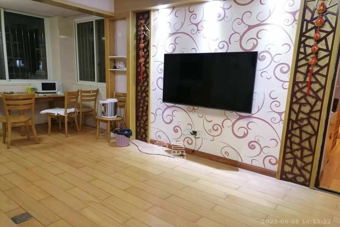 湘江花园  3室2厅1卫   1600.00元/月室内图