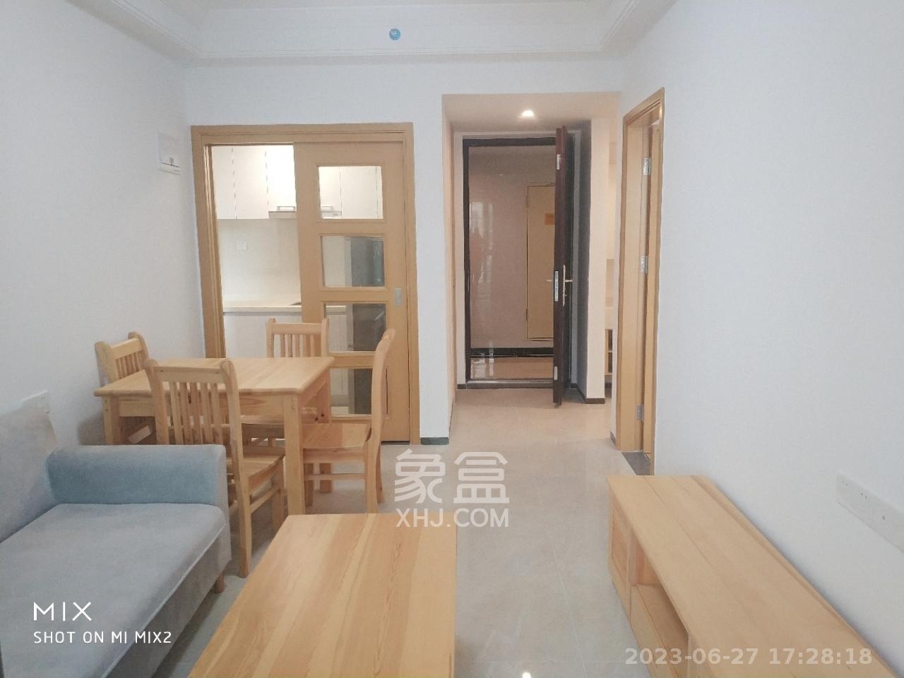 中海新城熙岸（中信新城五期）  1室1厅1卫   1700.00元/月