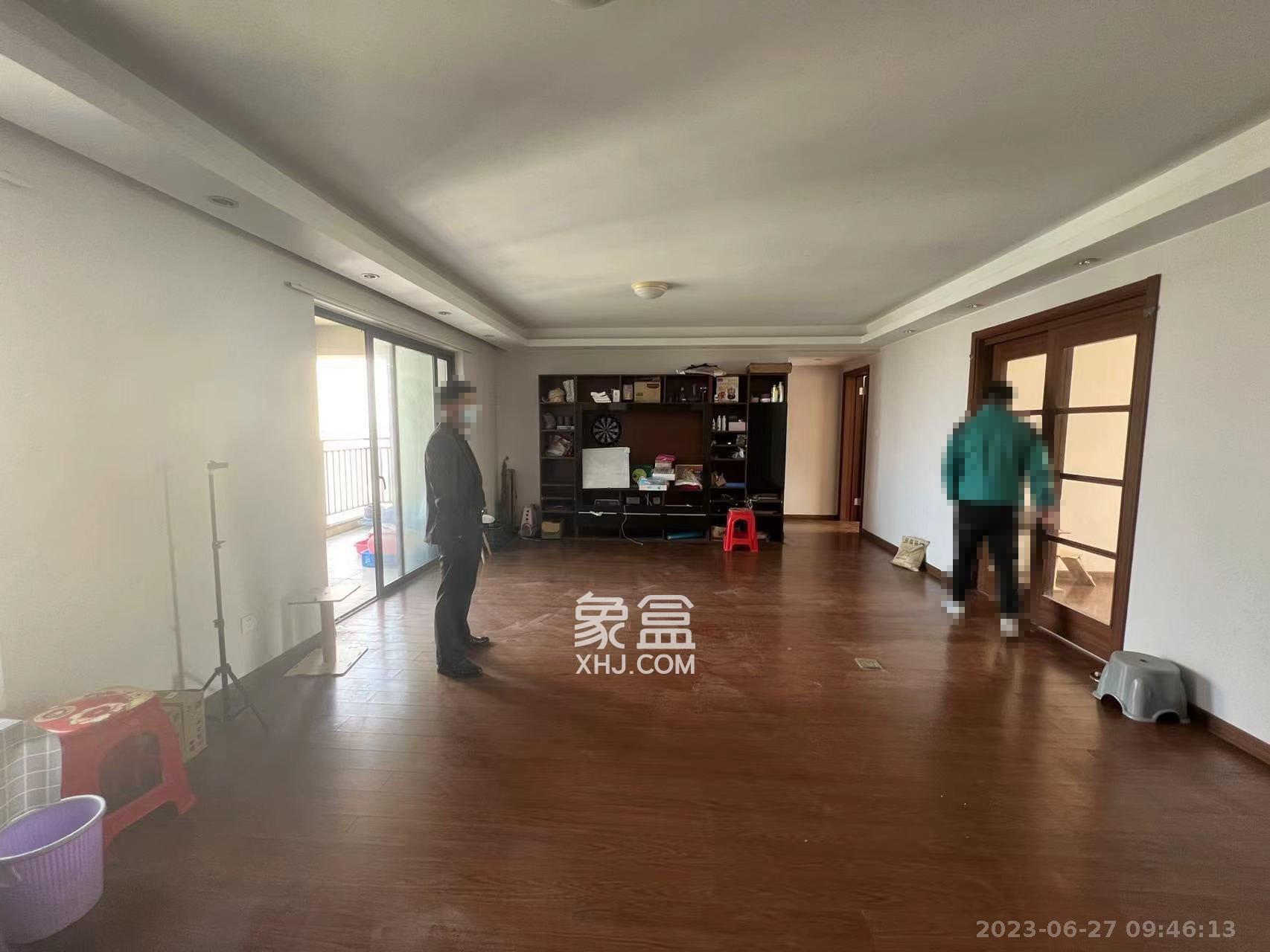 万科金域华府三四期  4室2厅2卫   3500.00元/月