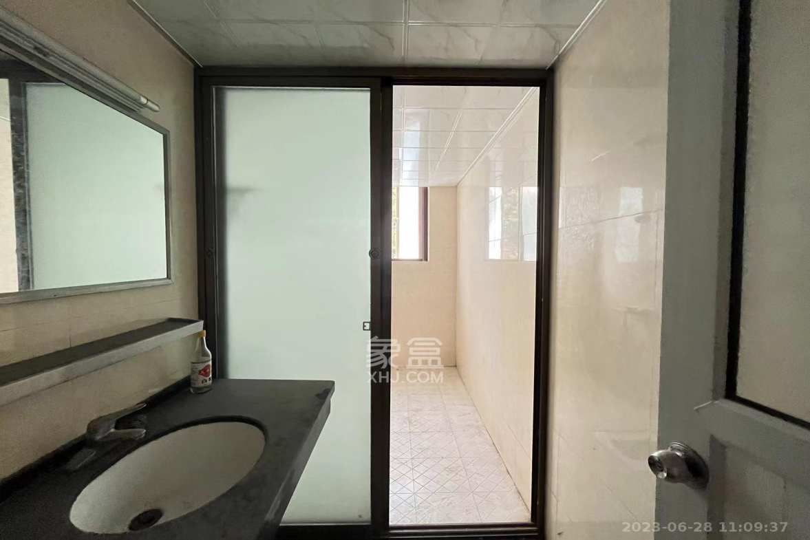 银杏嘉园  4室2厅2卫    3200.0元/月 银杏嘉园  4室2厅2卫    3200.0元/月室内图