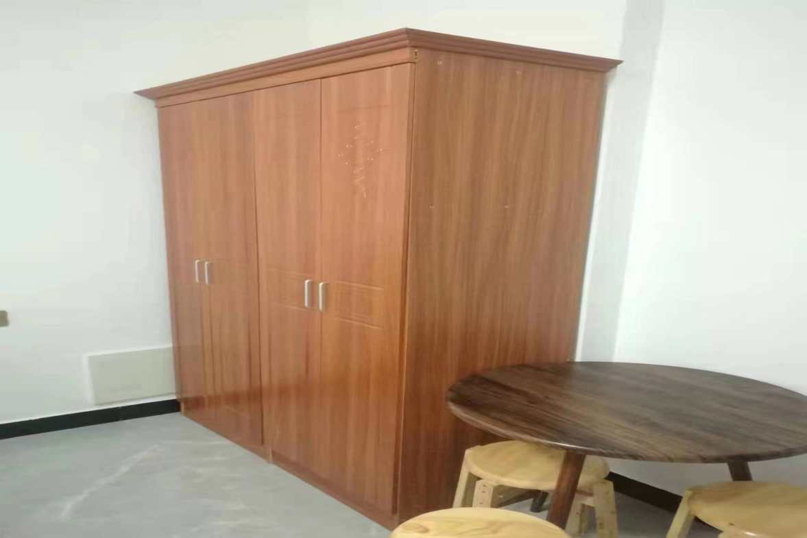 家和兴苑  4室1厅1卫   2200.00元/月室内图