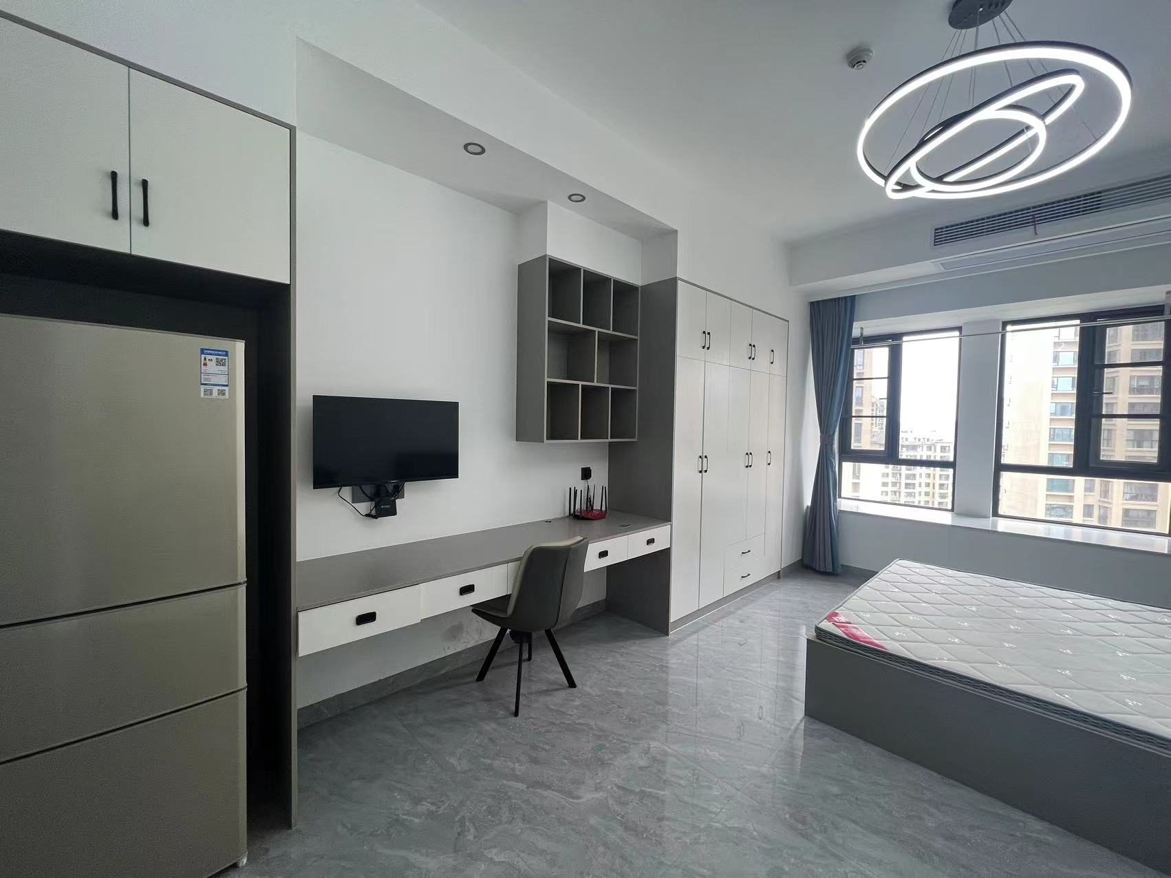 美的梧桐庄园  1室1厅1卫    1500.0元/月