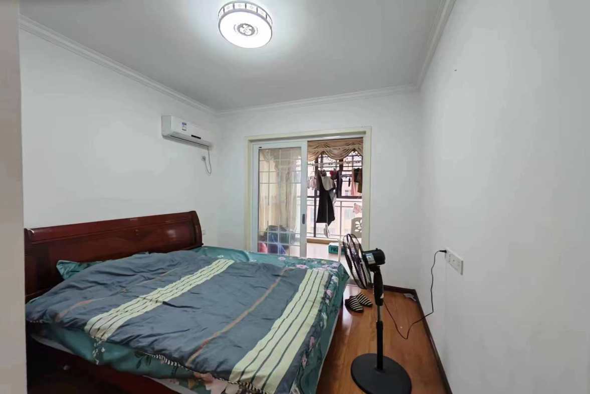 万豪城市花园  3室2厅2卫    87.0万室内图