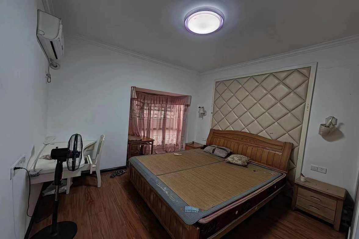 万豪城市花园  3室2厅2卫    87.0万室内图