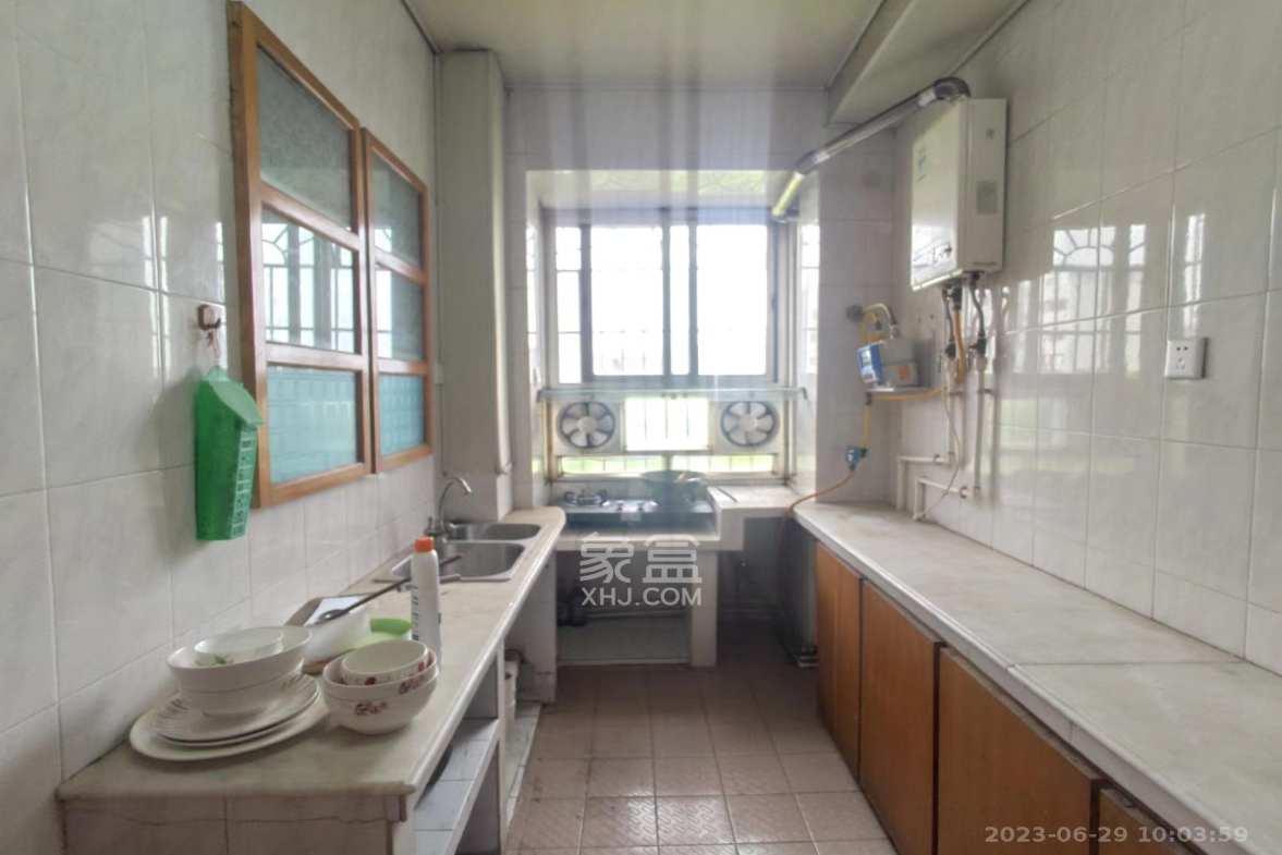 城南东路环保宿舍  4室2厅1卫    2200.0元/月室内图