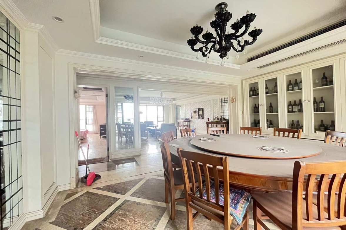 保利翡翠湾(中航翡翠湾) 4室2厅2卫 5000.0元/月 保利翡翠湾(中航翡翠湾) 4室2厅2卫 5000.0元/月室内图