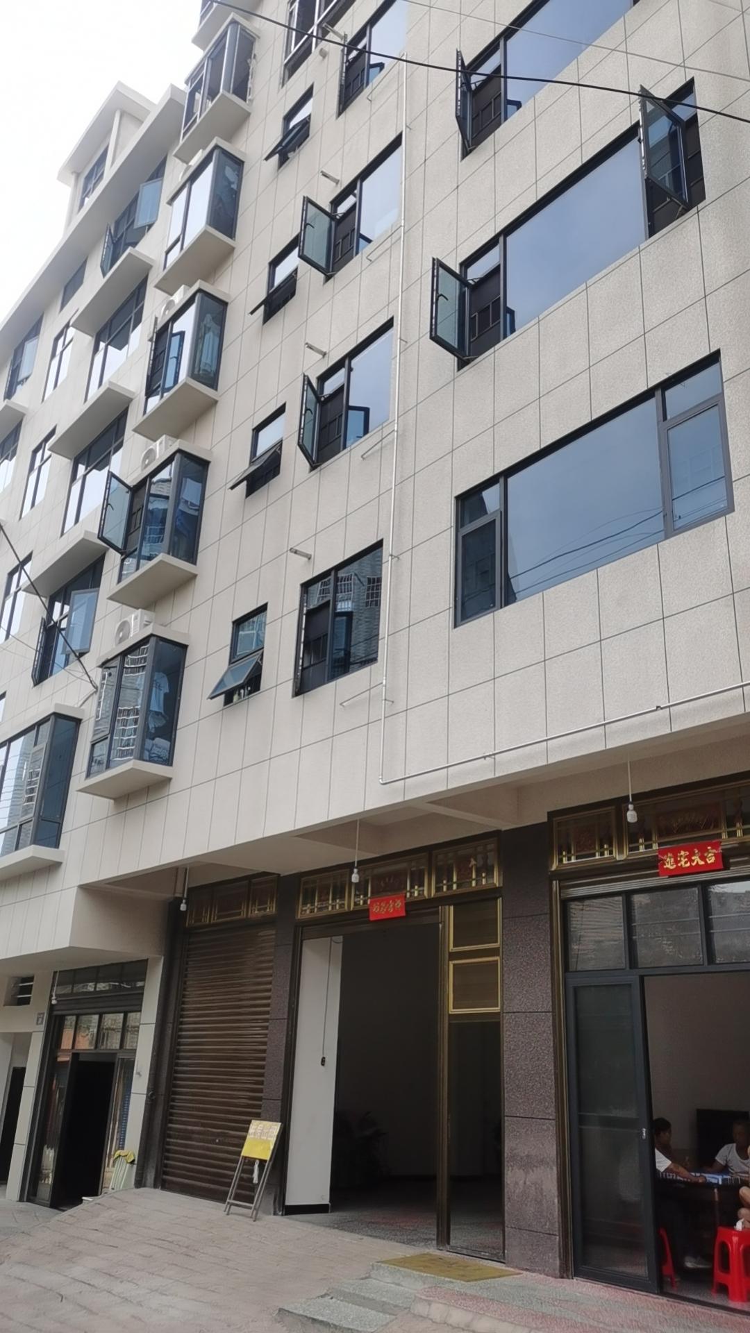 娄星区散盘 3室2厅1卫 1000.0元/月 娄星区散盘 3室2厅1卫 1000.0元/月室内图