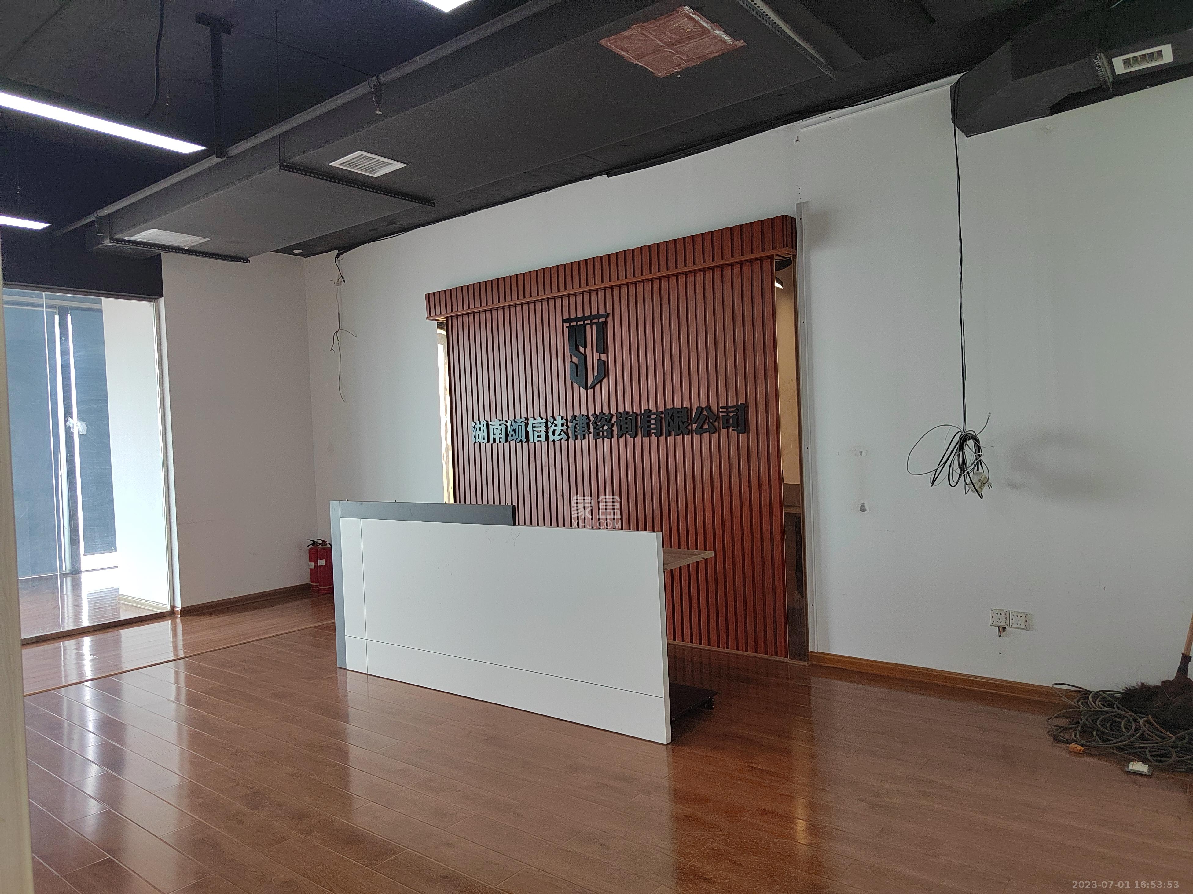 湘潭中心   120.0㎡      4500.0元/月室内图