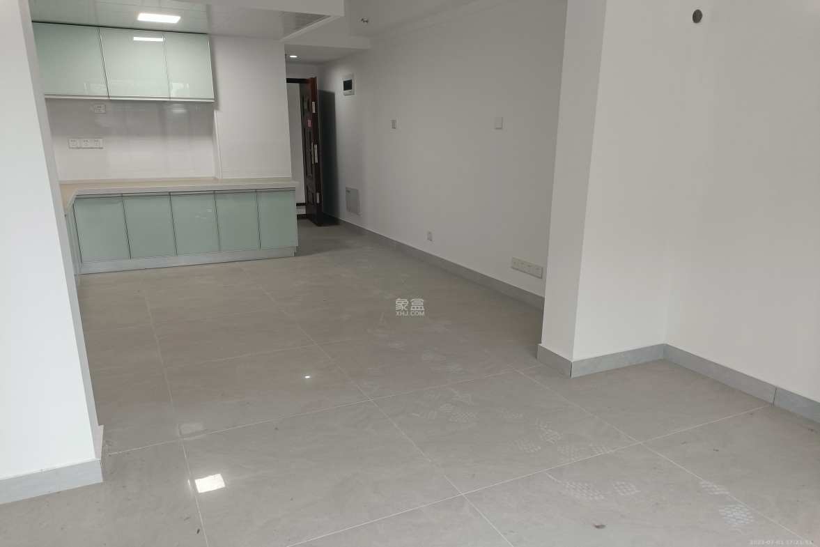 鑫远御文台一期 1室1厅1卫 1800.0元/月 鑫远御文台一期 1室1厅1卫 1800.0元/月室内图