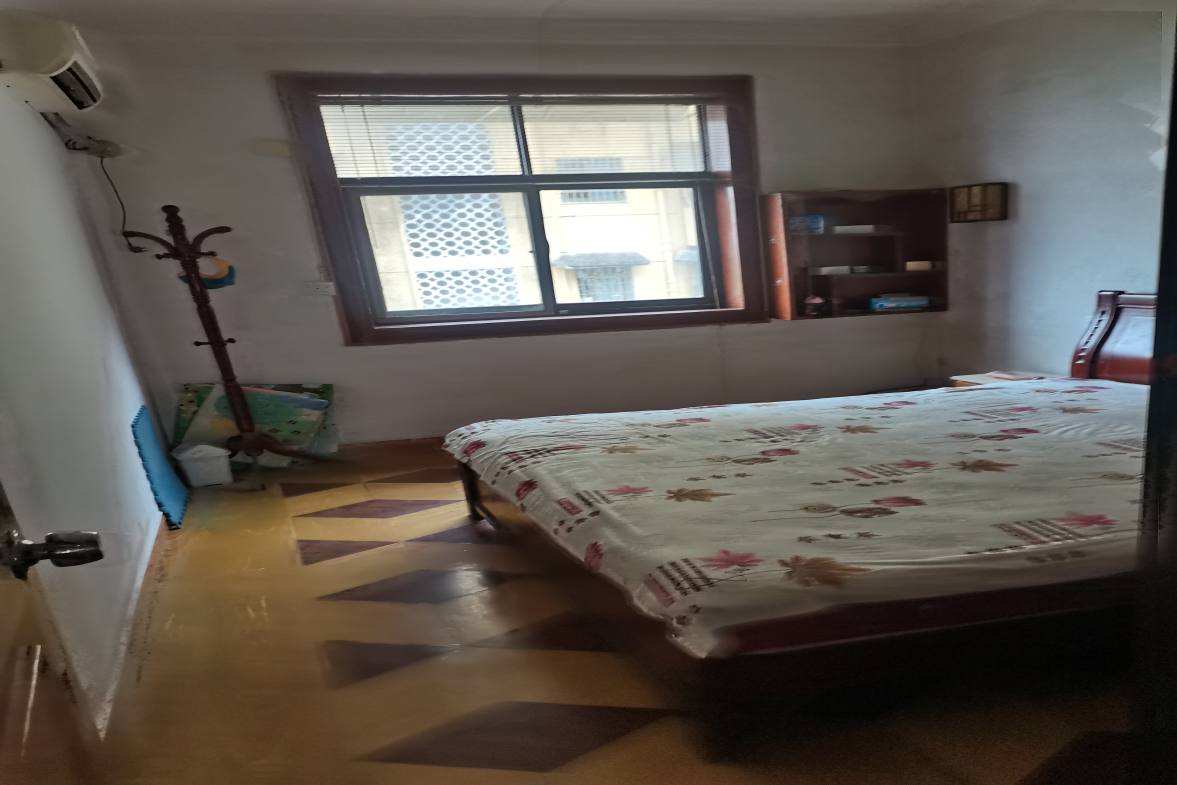 物资局家属楼（童家社区）  3室2厅1卫    1200.0元/月室内图