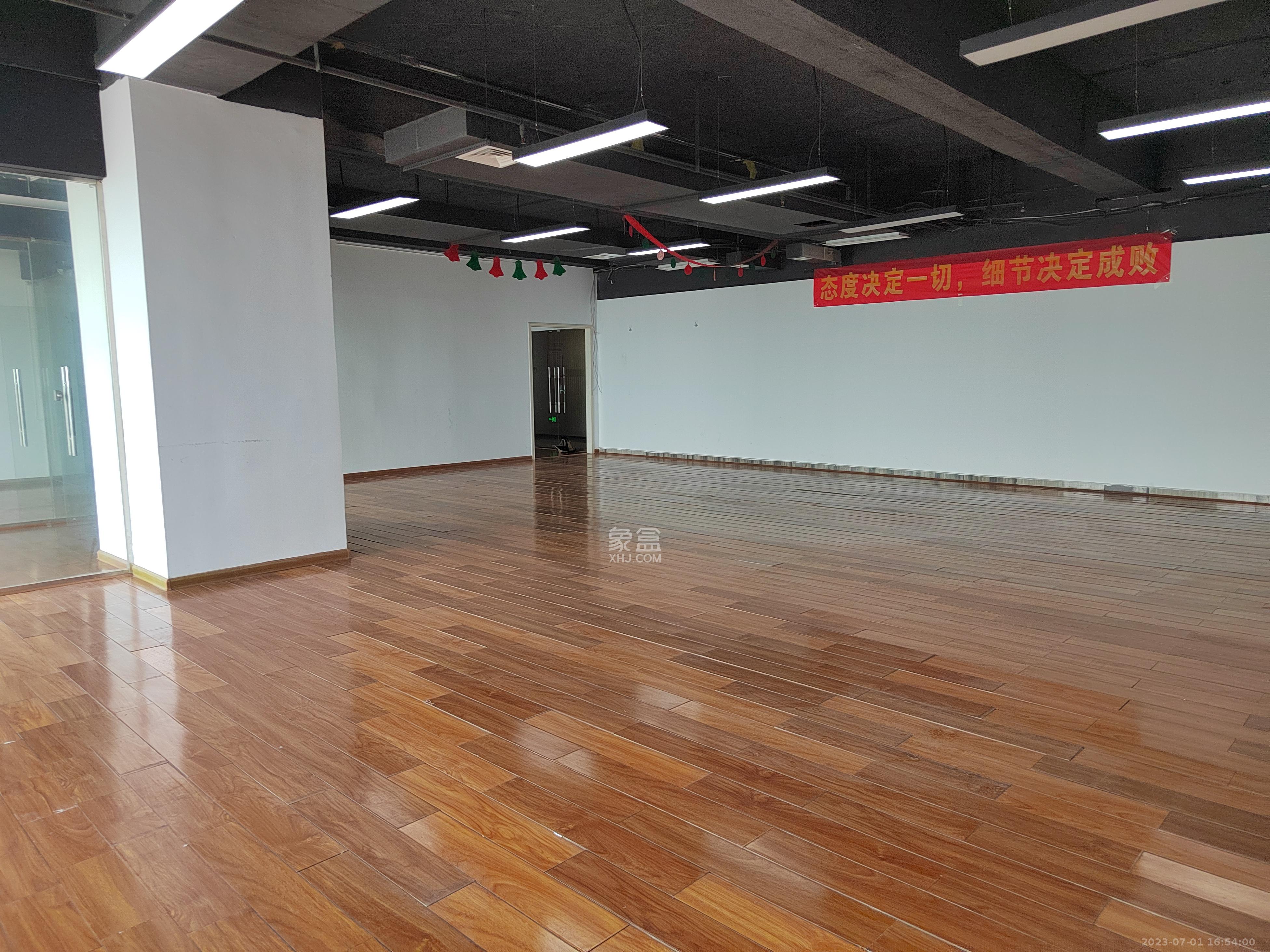 湘潭中心   120.0㎡      4500.0元/月室内图