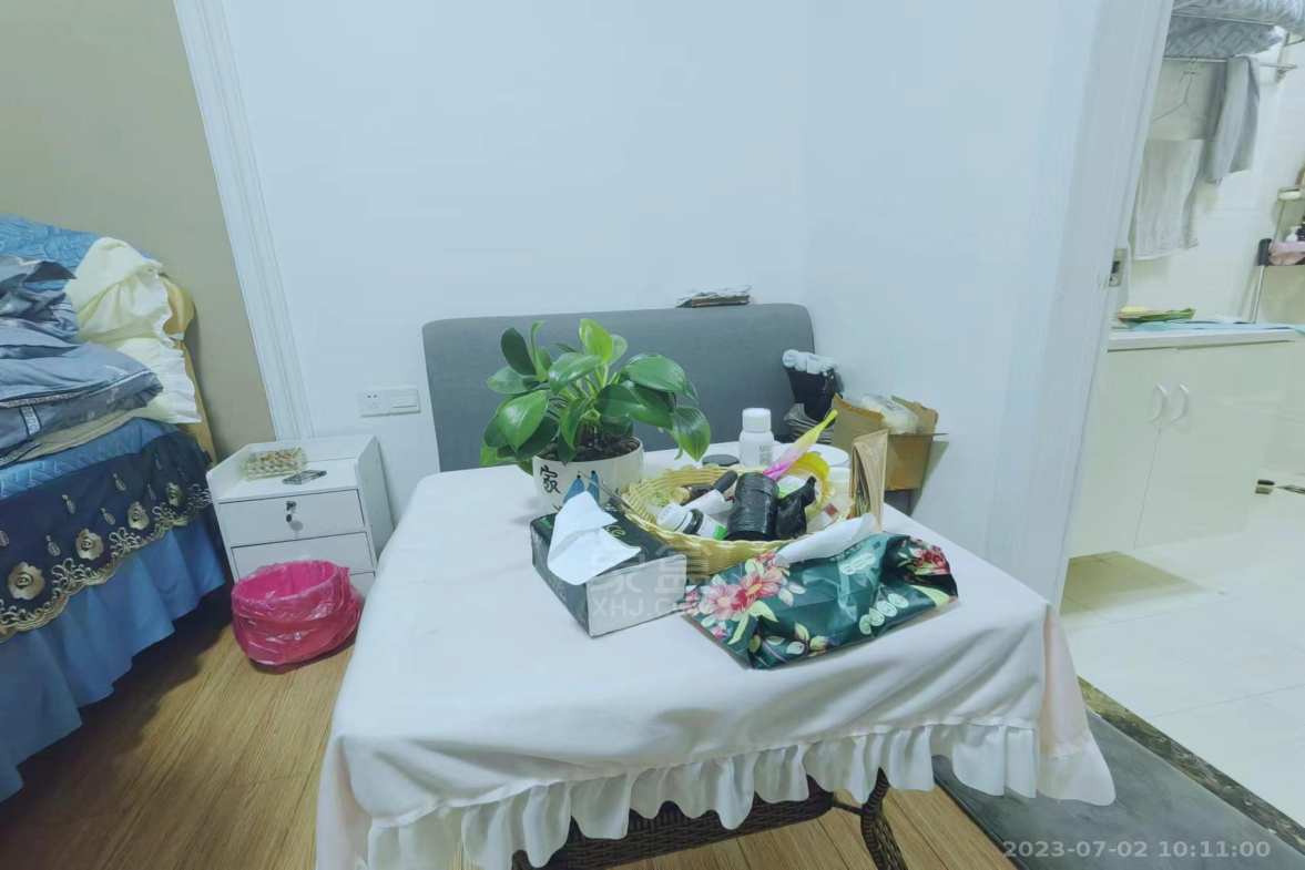 东方时代广场 1室1厅1卫 1100.0元/月 东方时代广场 1室1厅1卫 1100.0元/月室内图