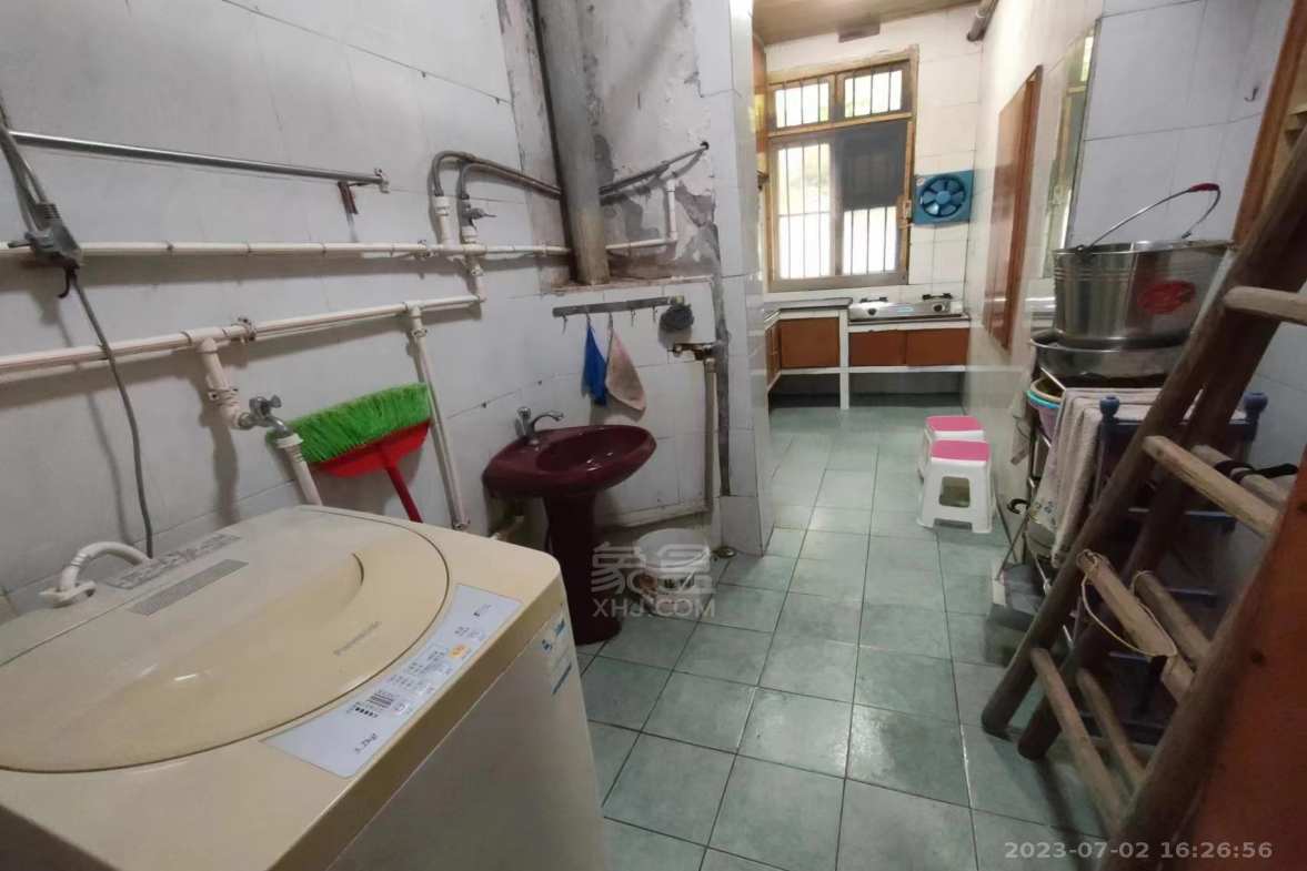 石峰头一村 2室2厅1卫 500.0元/月 石峰头一村 2室2厅1卫 500.0元/月室内图