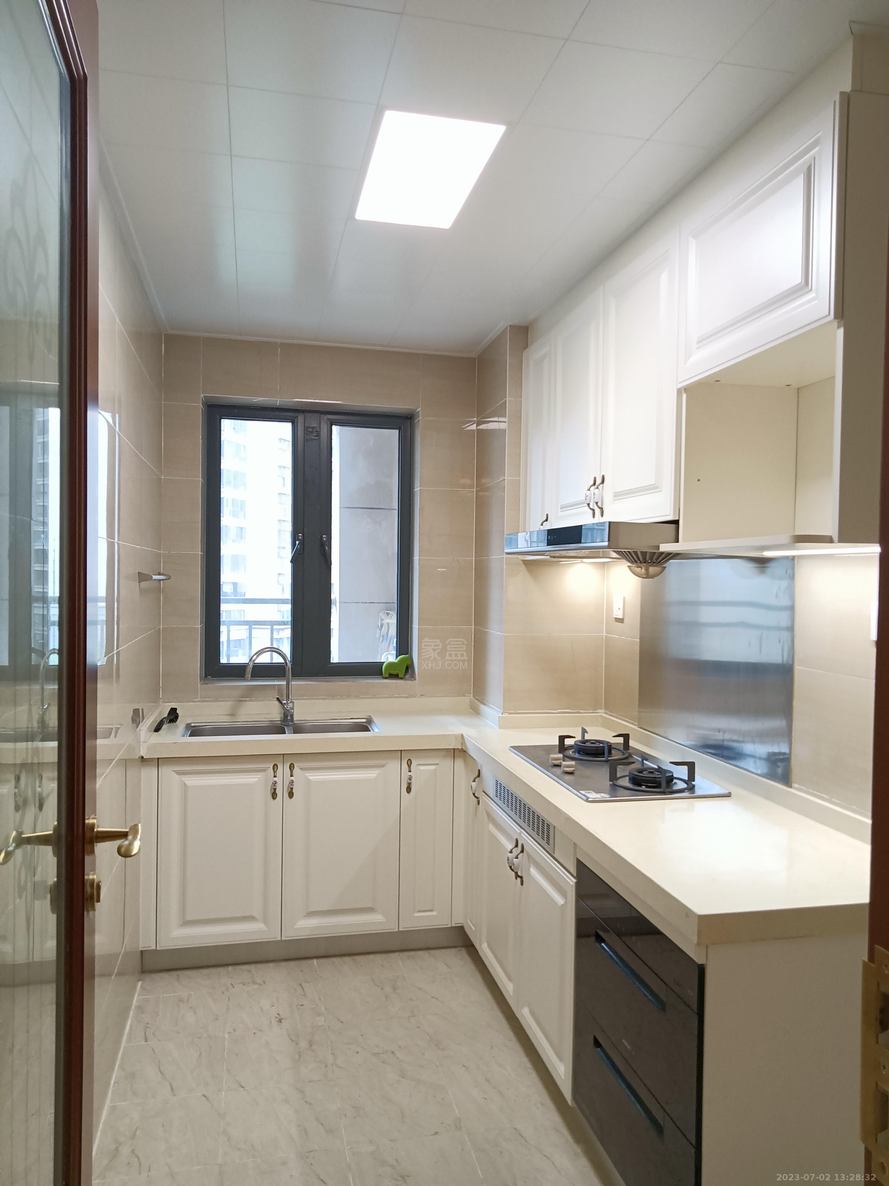 湘银星城  3室2厅1卫    2000.0元/月 湘银星城  3室2厅1卫    2000.0元/月