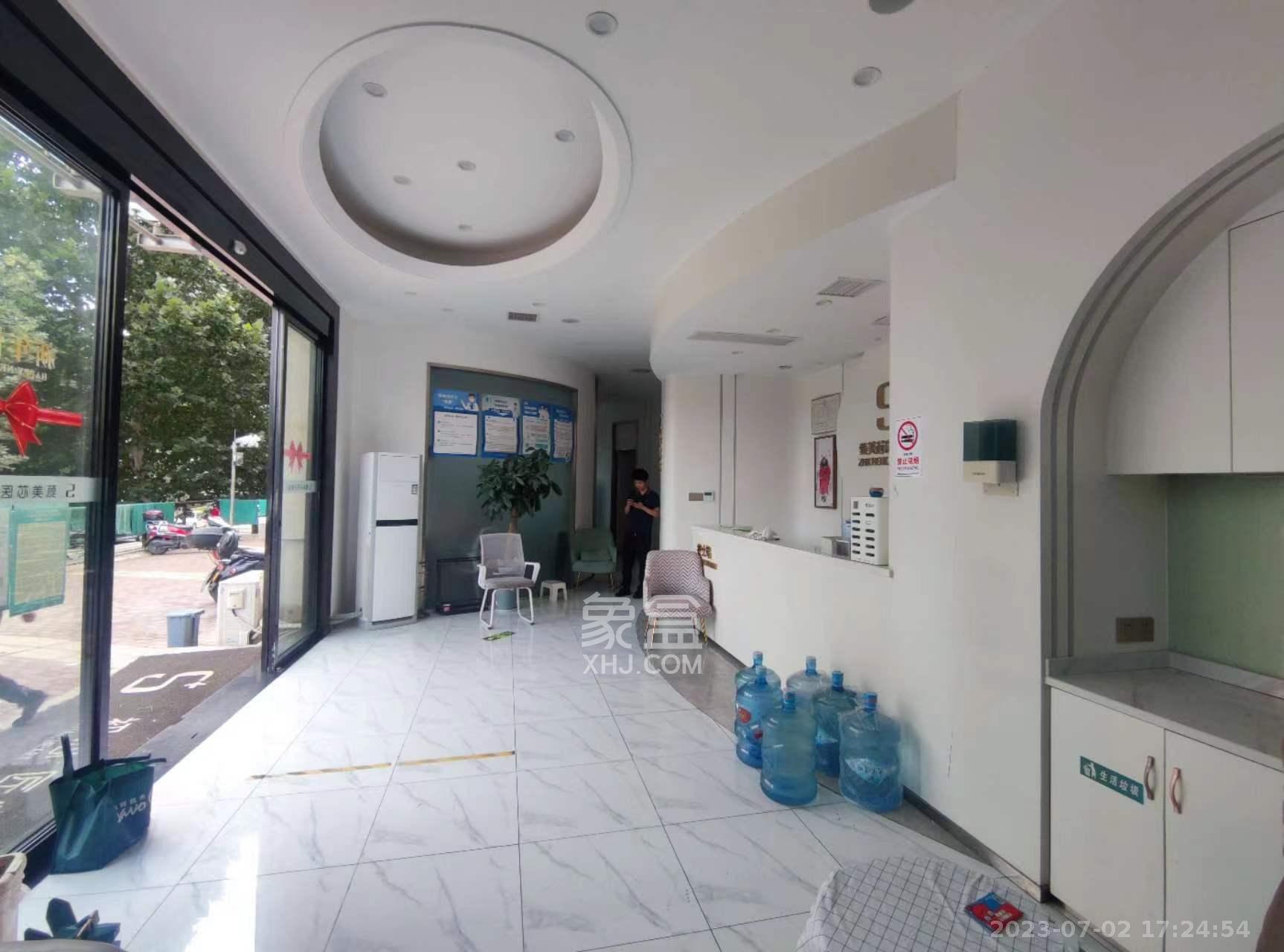 和泓梅溪四季   251.03㎡      38000.0元/月