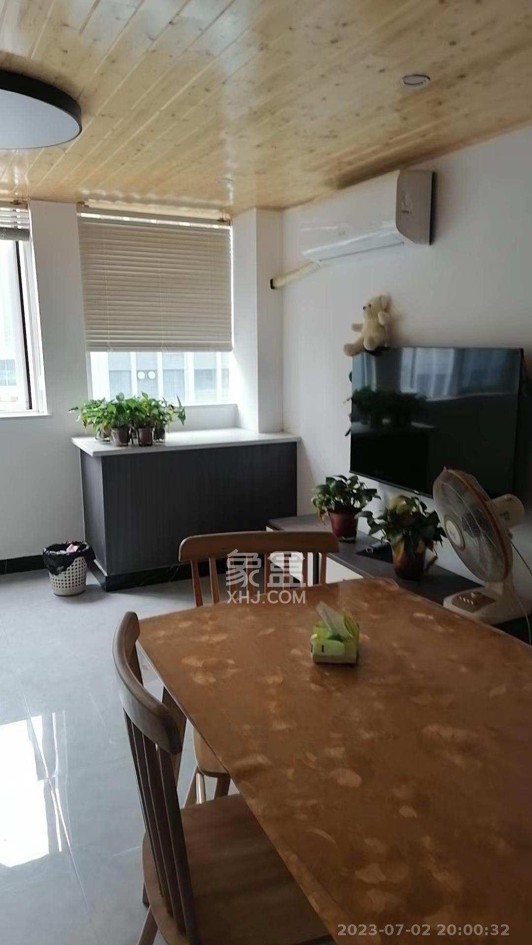 太阳城  2室1厅1卫    2200.0元/月室内图1