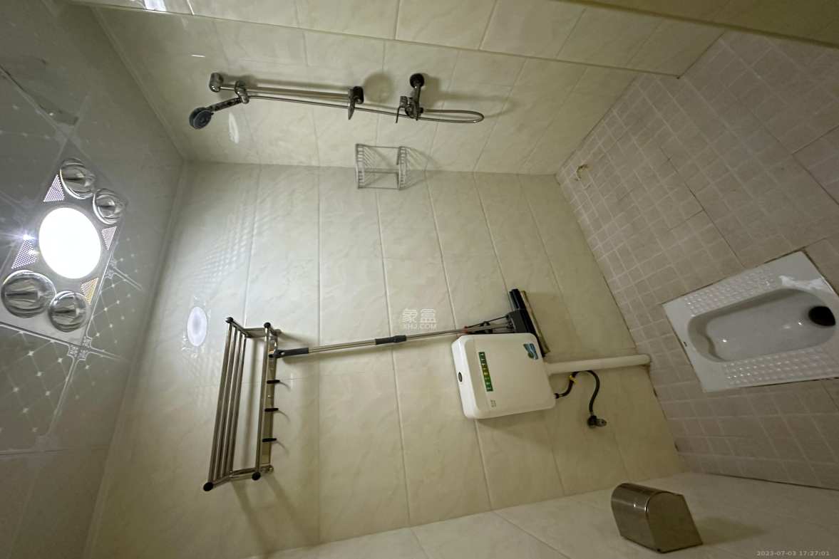 红树湾  3室2厅2卫    2500.0元/月室内图