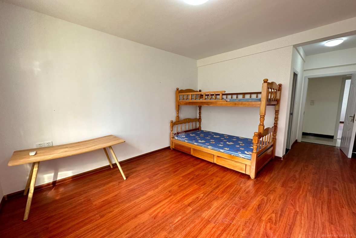 红树湾  3室2厅2卫    2500.0元/月室内图