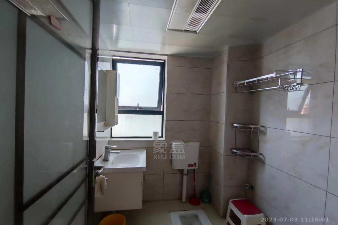 新桂公馆 2室2厅1卫 1800.0元/月 新桂公馆 2室2厅1卫 1800.0元/月室内图