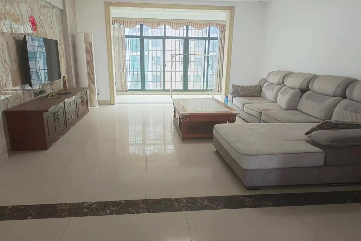 雅香苑  3室2厅1卫    2500.0元/月室内图