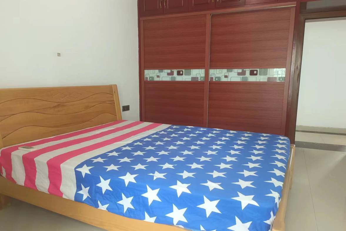 雅香苑  3室2厅1卫    2500.0元/月室内图