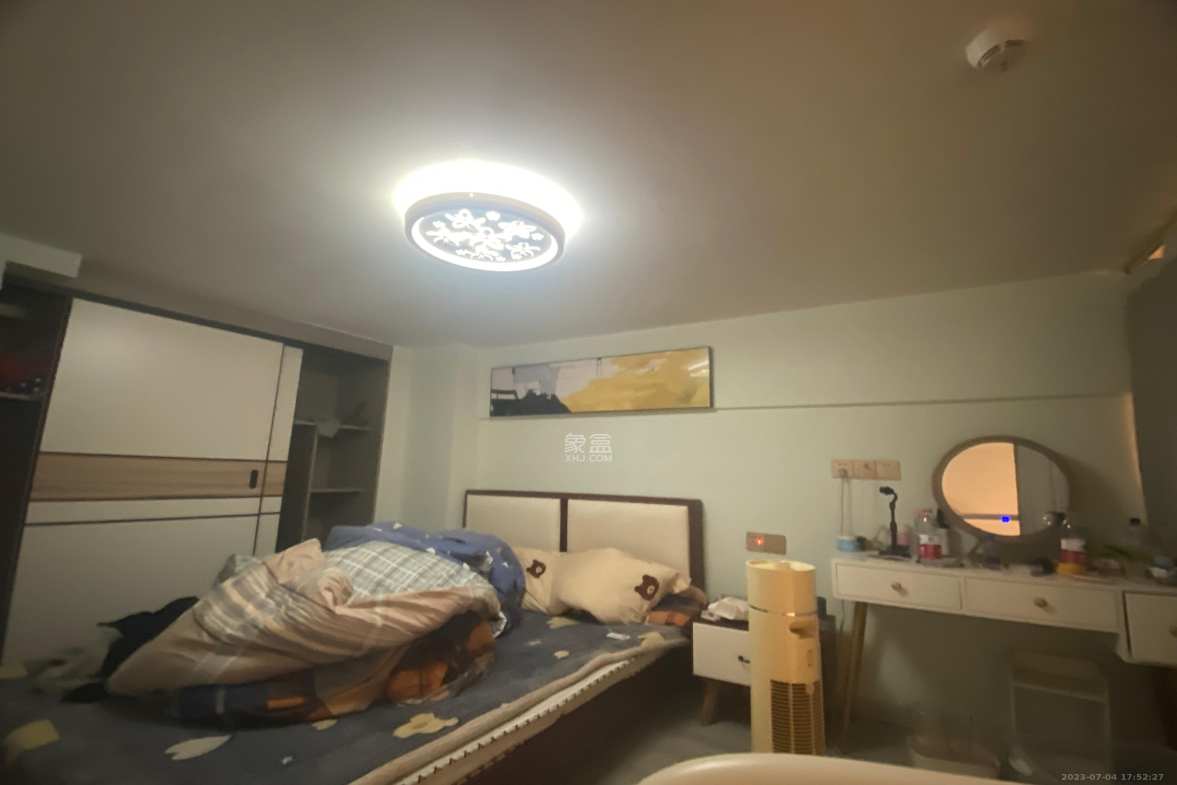 华润翡翠府 1室1厅1卫 1600.0元/月 华润翡翠府 1室1厅1卫 1600.0元/月室内图