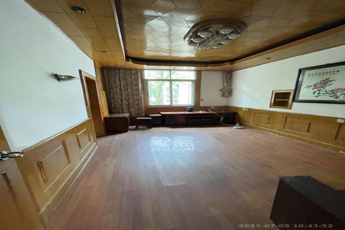 林业厅宿舍  3室2厅1卫    2500.0元/月室内图