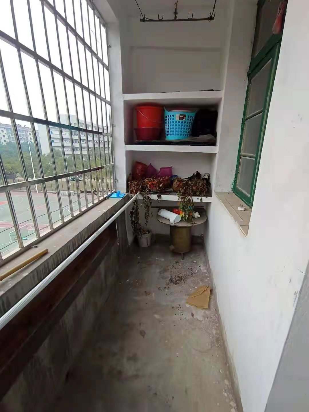 娄底职业技术学院（教工宿舍）  2室1厅1卫    32.8万客厅