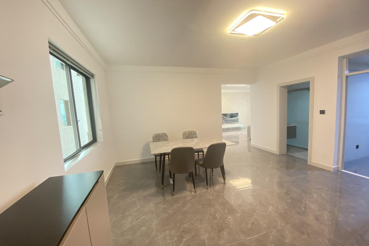 江山盛筳  3室2厅2卫    2600.0元/月室内图