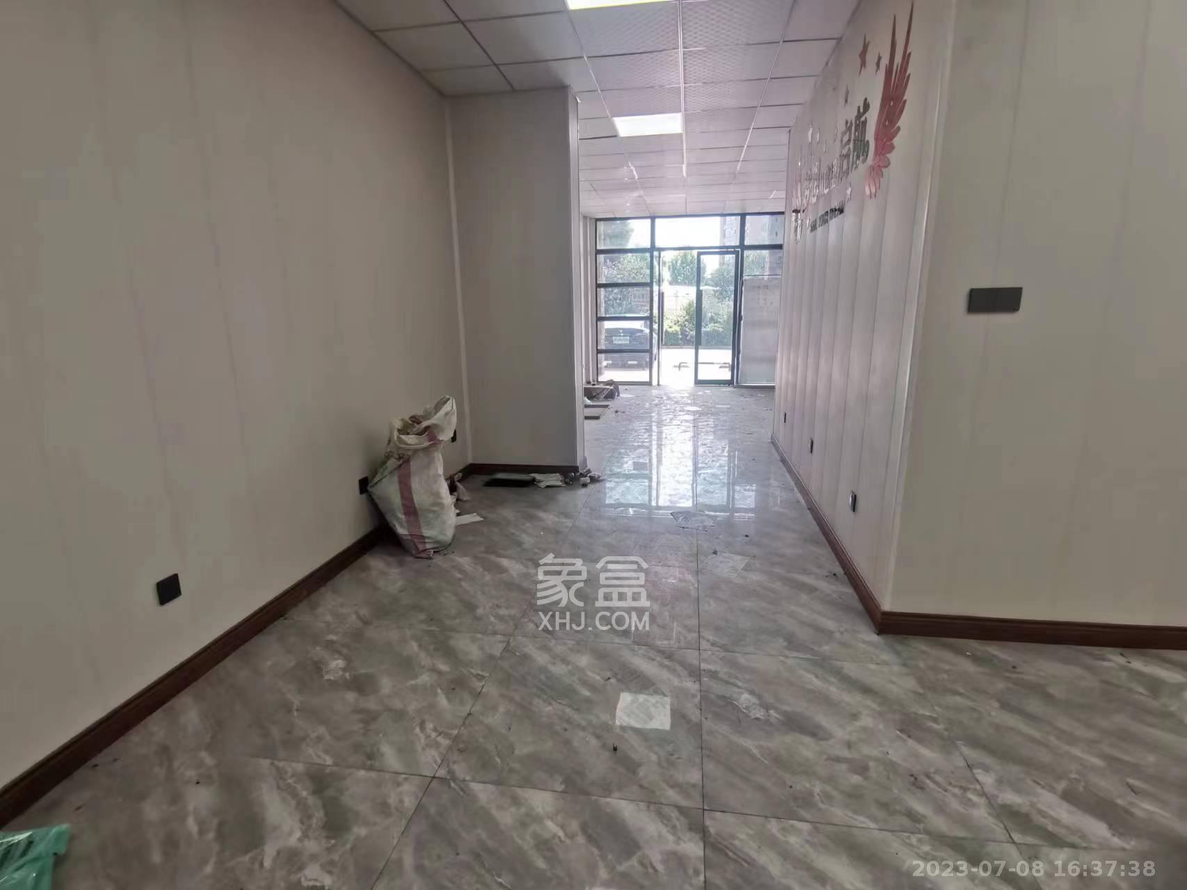 康桥长郡   236.41㎡      12000.0元/月室内图