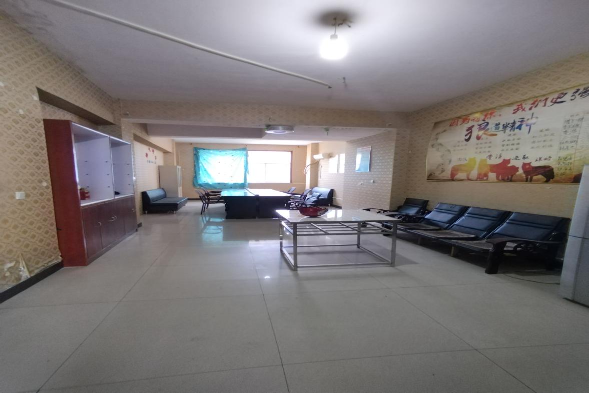 涟钢散盘  2室2厅1卫    1500.0元/月室内图1