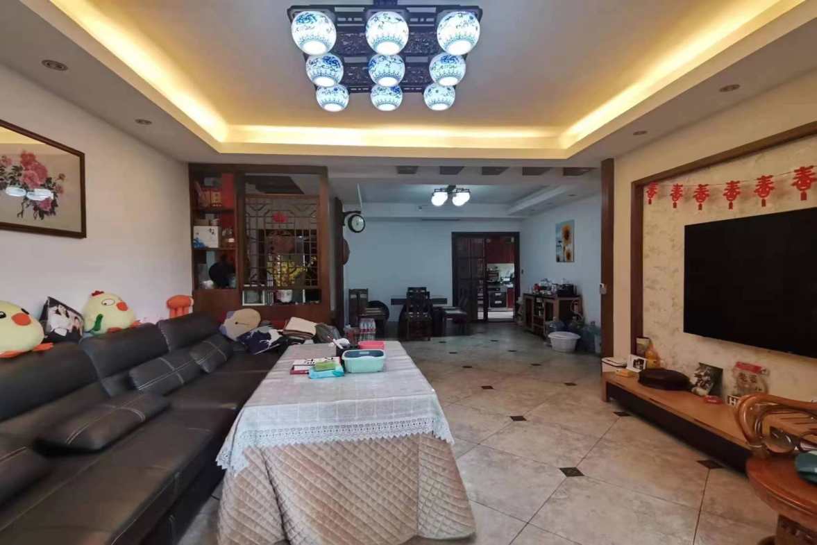 大同芙蓉  3室2厅2卫    98.8万 大同芙蓉  3室2厅2卫    98.8万室内图