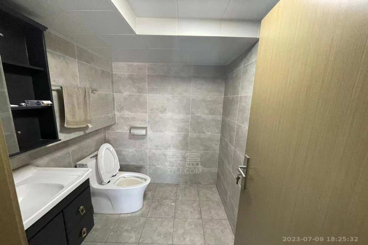 九八缔景城  4室2厅2卫    4500.0元/月室内图