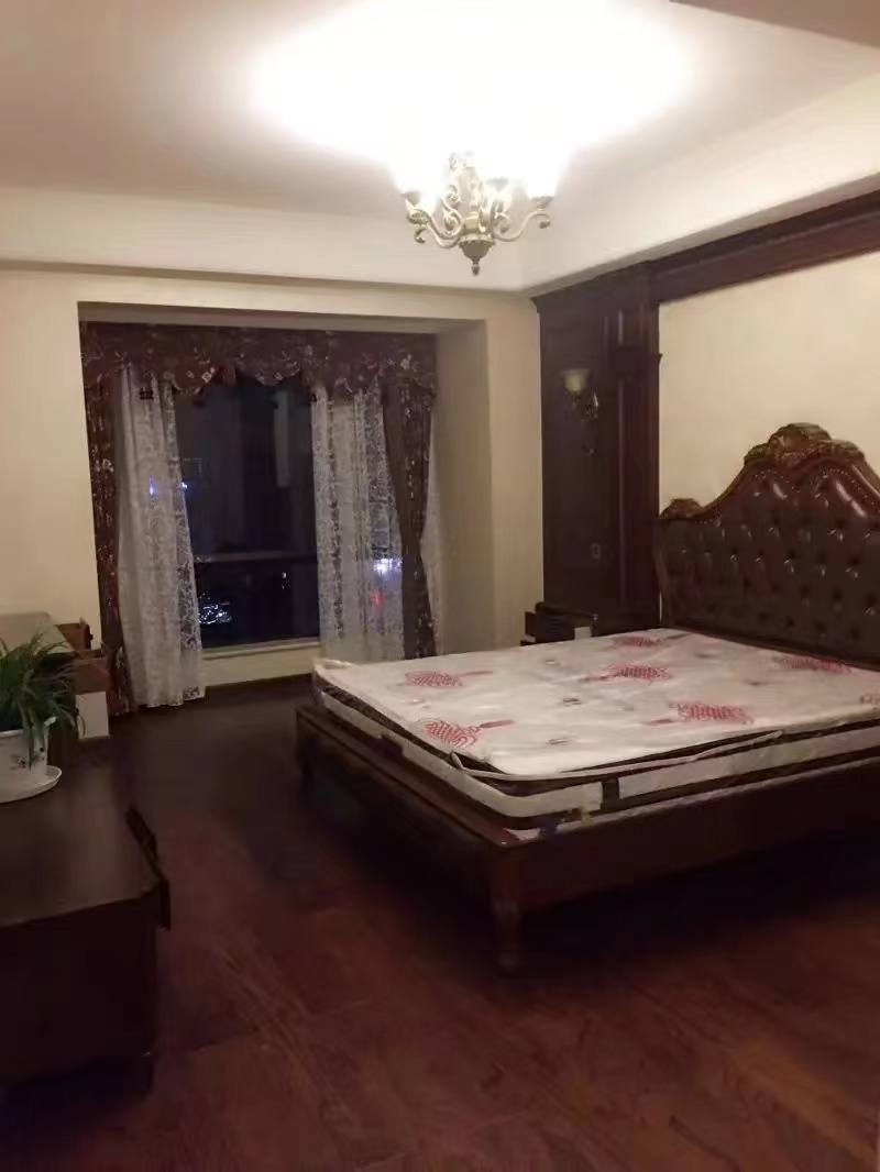 檀香山  3室2厅2卫    88.0万室内图