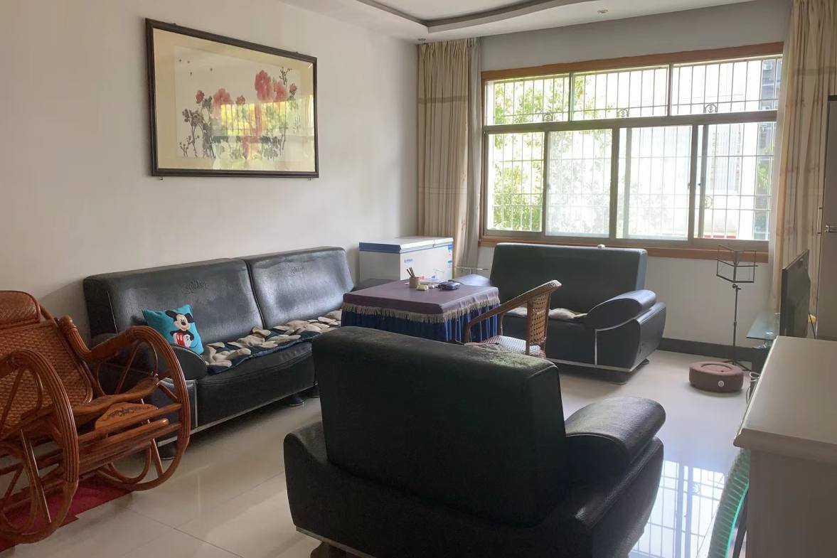 市人大政协机关大院住宅区（老市委）  3室2厅2卫    1800.0元/月室内图