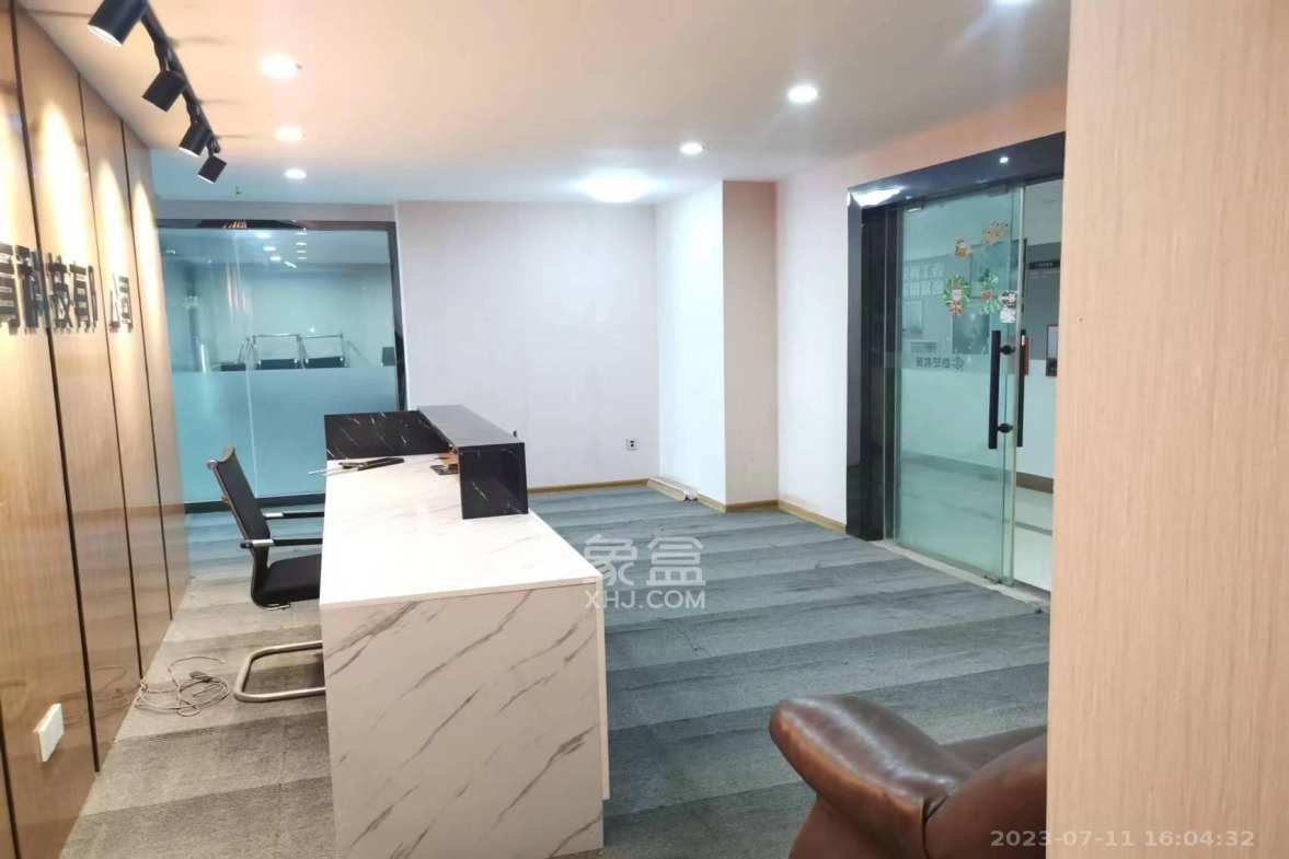 人瑞潇湘国际  4室1厅1卫    16000.0元/月室内图