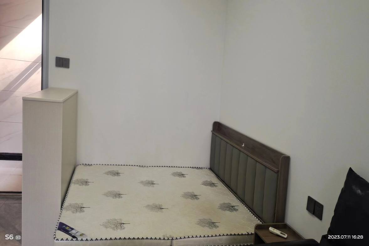 南苑上和三期 1室1厅1卫 1300.0元/月 南苑上和三期 1室1厅1卫 1300.0元/月室内图