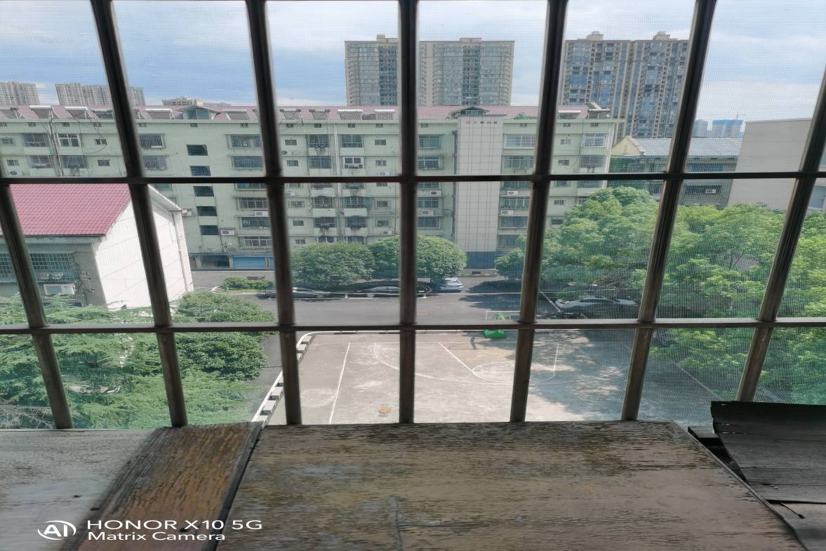 自来水公司家属楼(春檀路) 2室1厅1卫 800.0元/月 自来水公司家属楼(春檀路) 2室1厅1卫 800.0元/月室内图