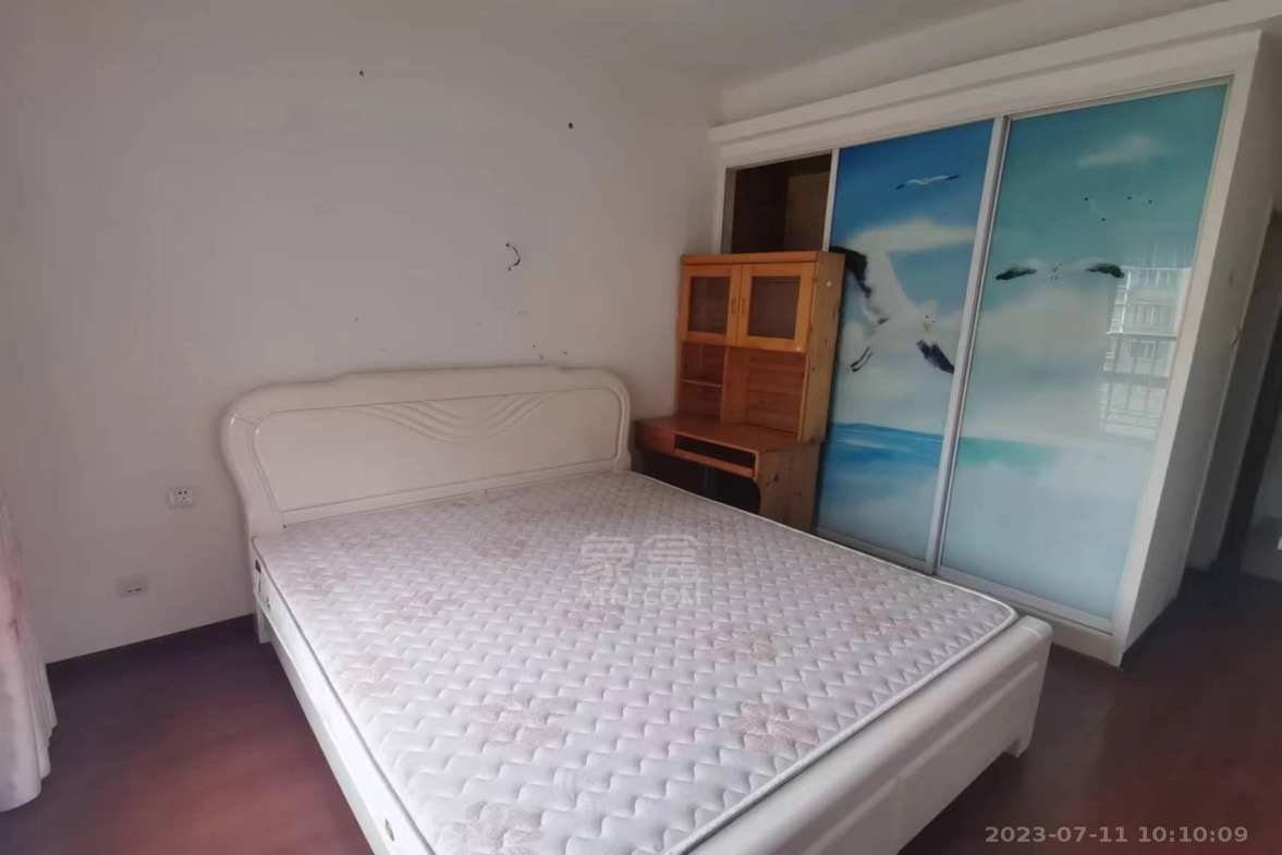 湘银二期世纪花园 3室2厅2卫 1900.0元/月 湘银二期世纪花园 3室2厅2卫 1900.0元/月室内图