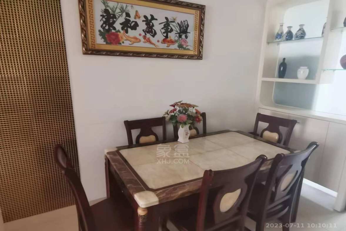 湘银二期世纪花园 3室2厅2卫 1900.0元/月 湘银二期世纪花园 3室2厅2卫 1900.0元/月室内图