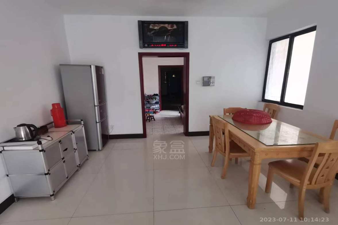 湘银二期世纪花园  3室2厅2卫    2000.0元/月室内图