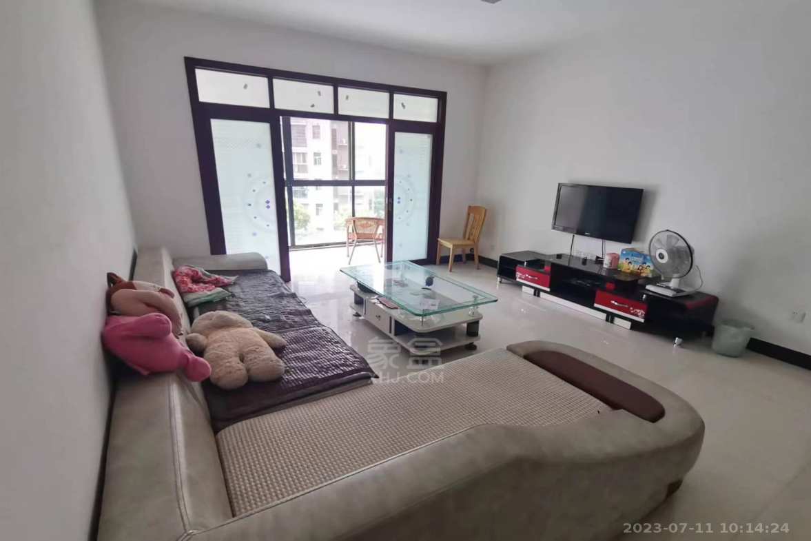 湘银二期世纪花园  3室2厅2卫    2000.0元/月室内图