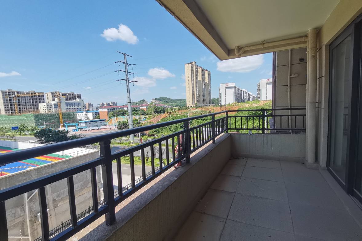 碧桂园娄星府  4室2厅2卫    2400.0元/月 碧桂园娄星府  4室2厅2卫    2400.0元/月室内图