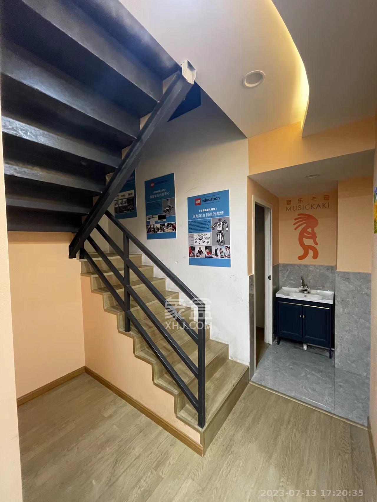 新华联梦想城   63.37㎡      4500.0元/月室内图