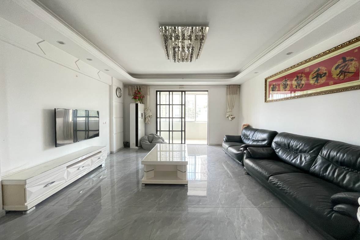 山河锦园 3室2厅1卫 2000.0元/月 山河锦园 3室2厅1卫 2000.0元/月户型图