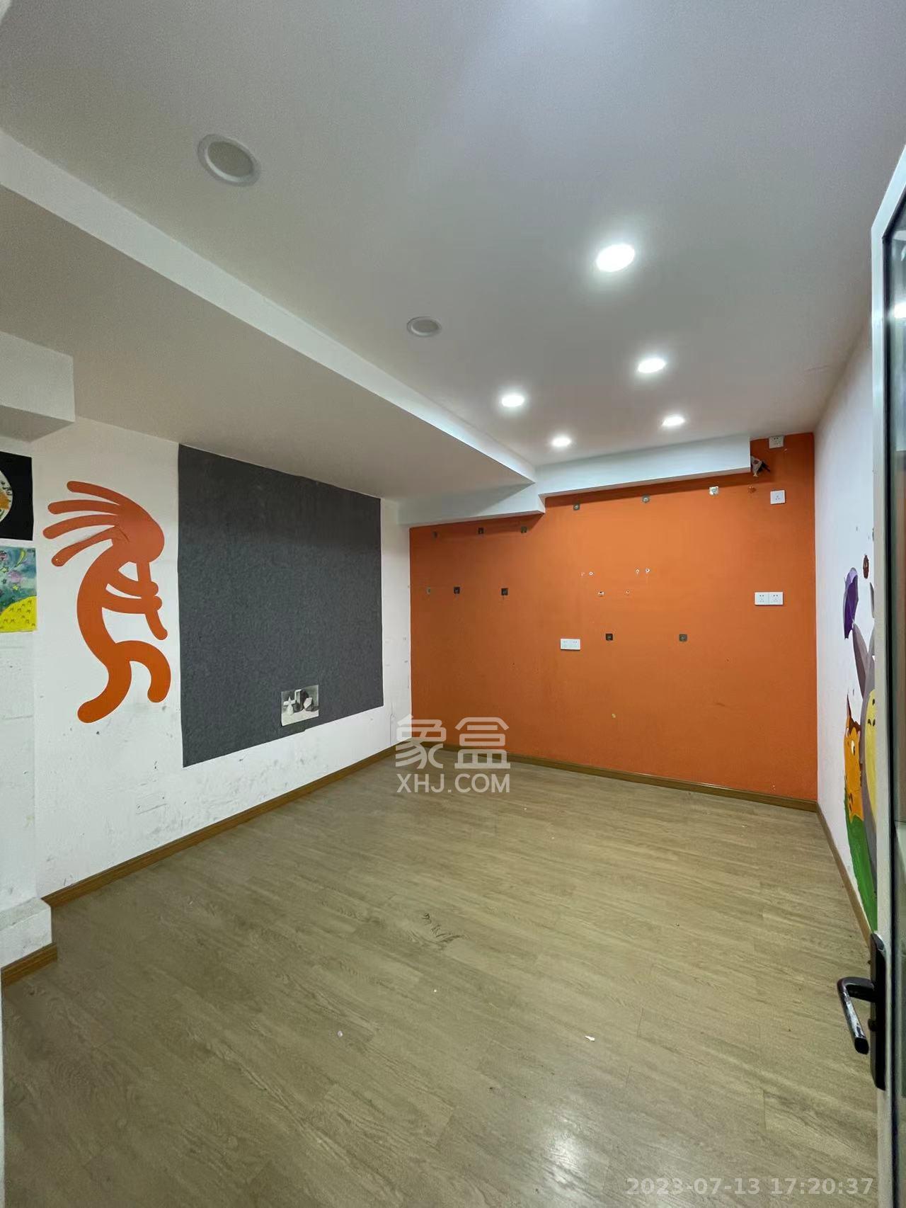 新华联梦想城   63.37㎡      4500.0元/月室内图