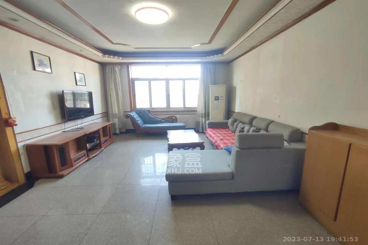 东风一村社区房（王家垅）  3室2厅1卫    2300.0元/月室内图1